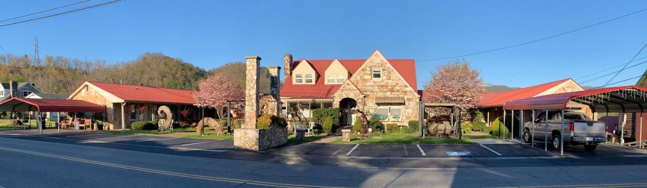 Phillips Historic Motel & Cottages Робинсвил Екстериор снимка